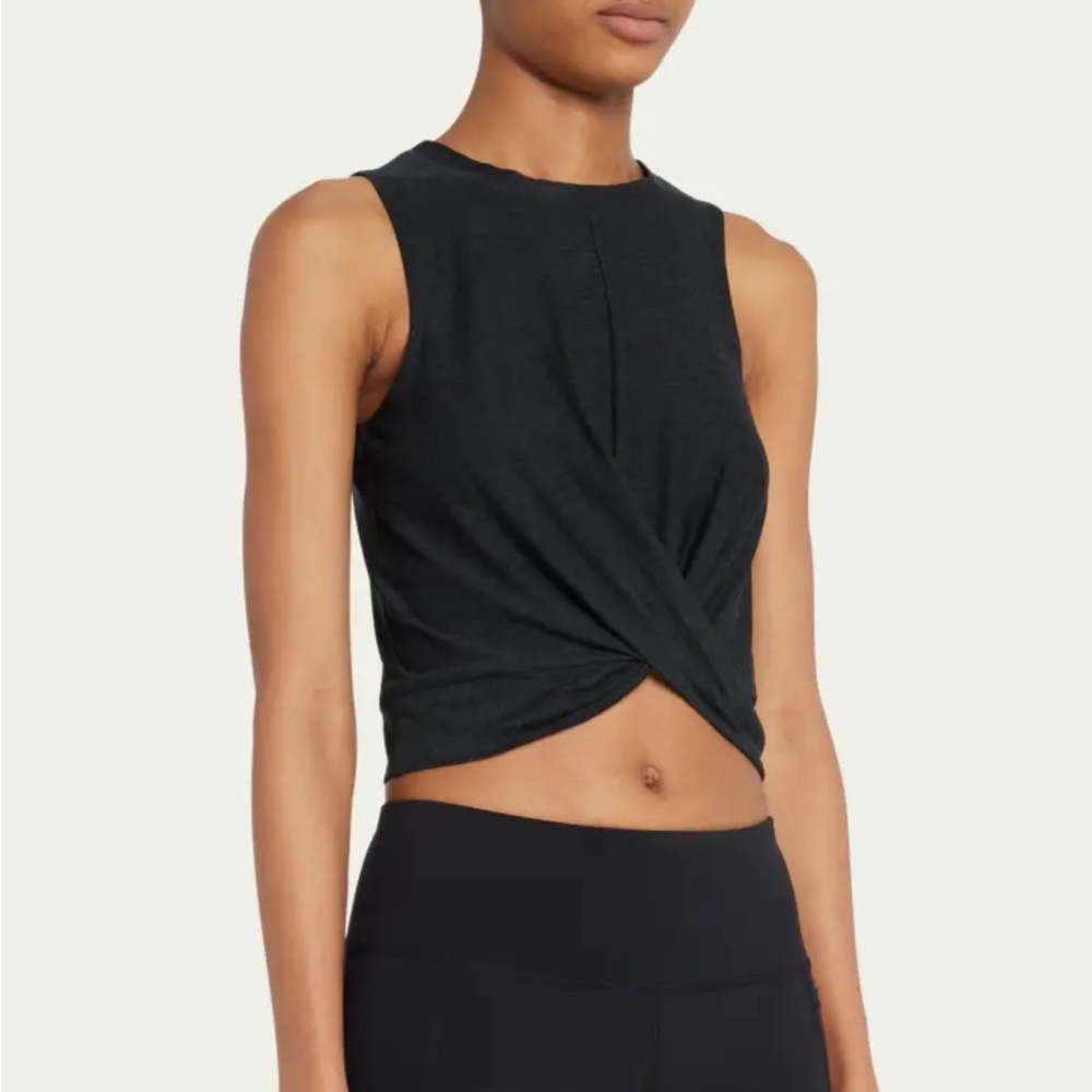 Beyond Yoga Featherweight Intersect Cropped Tank
